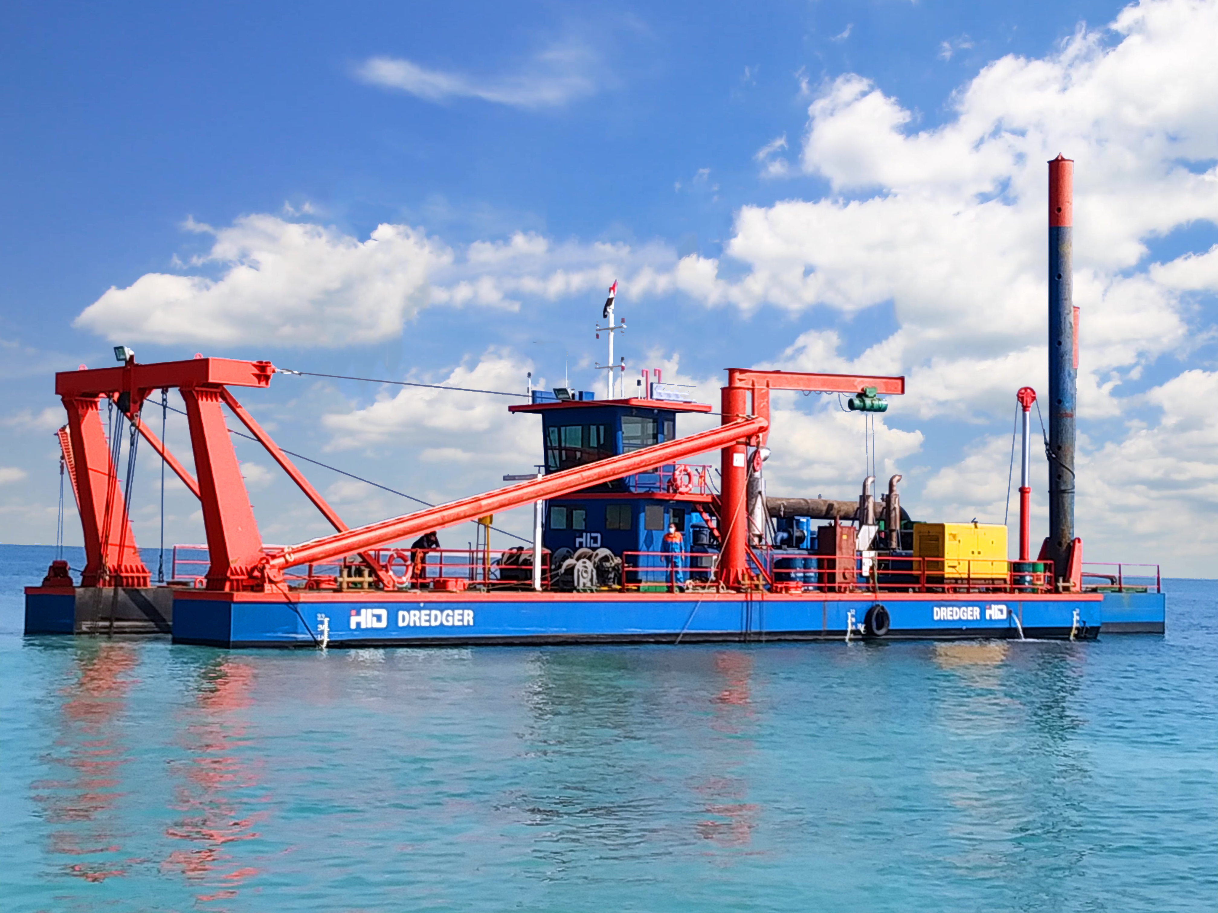 Drague hydraulique à distance de décharge de 7000 pour la construction portuaire