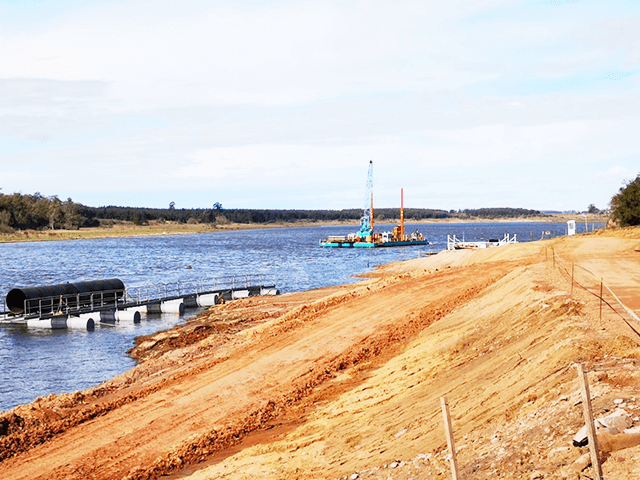 Barge de taille moyenne de 30 m avec une capacité de chargement de 250 t, barge de transport d'équipement pour le transport de marchandises en lac/rivière/mer