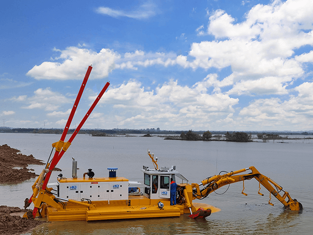 Solution intelligente de drague polyvalente amphibie pour référence de dragage en eaux peu profondes 